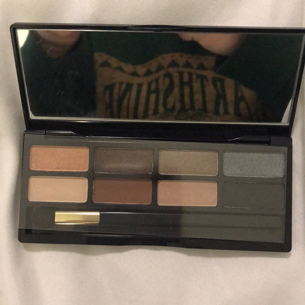 Estes lauder eye shadow pallet